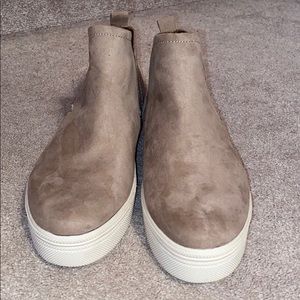 tan boot sneaker